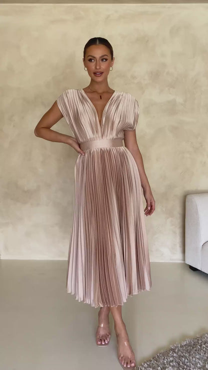 Laura | Vestido Midi de Plisados